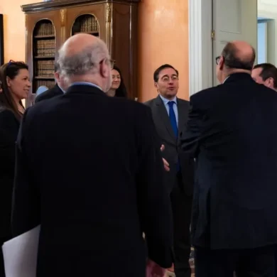 Plataforma reunida con la UE