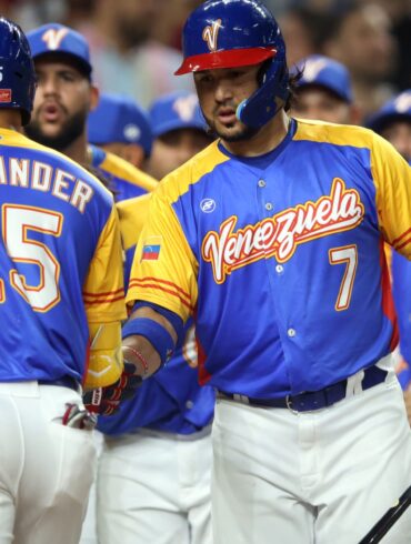 Venezuela derrota a Dominicana