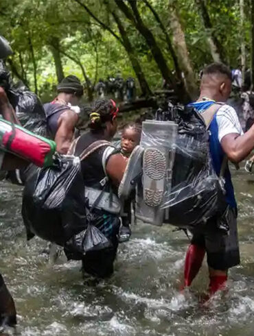 Venezolanos en el Darién