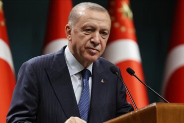 Turquía adelanta elecciones