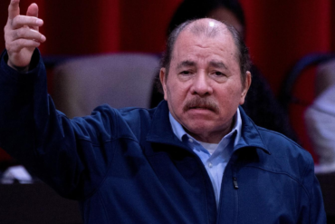 Ortega cierra universidades