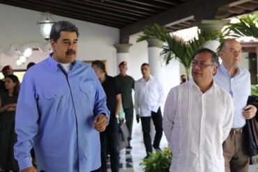 Reunión Petro Maduro