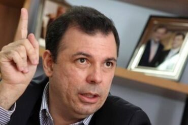 Roberto Henriquez niega que sea precandidato