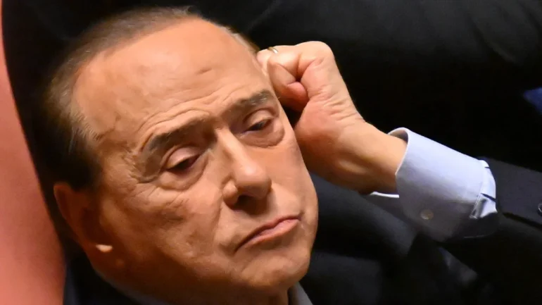 Berlusconi enfermo