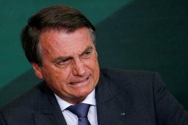 Inhabilitación a Bolsonaro