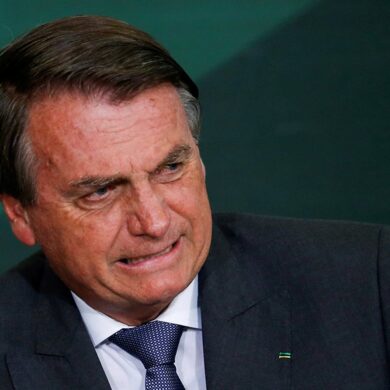 Inhabilitación a Bolsonaro