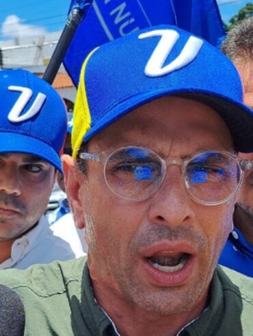 CAPRILES TRES
