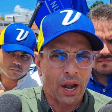 CAPRILES TRES