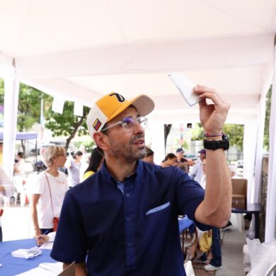 CAPRILES