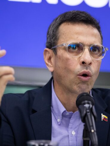 CAPRILES