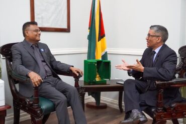 GUYANA DOS