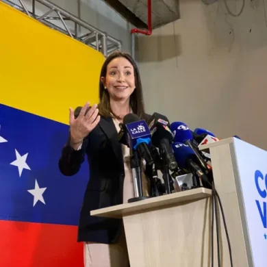 MARIA CORINA RUEDA DE PRENSA