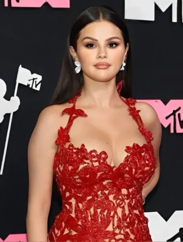 SELENA TRES