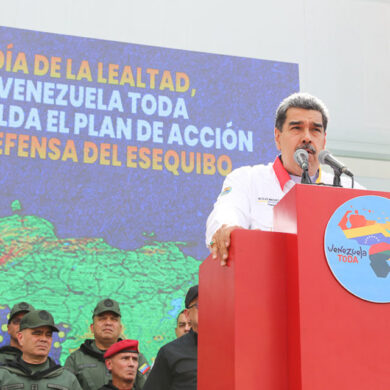 MADURO LEALTAD