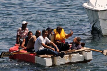 CUBANOS
