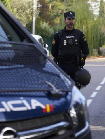 POLICIA