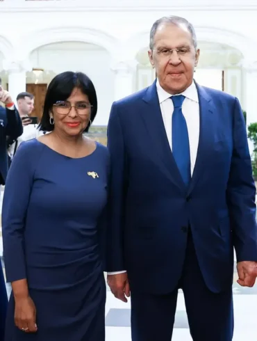 LAVROV DELCY