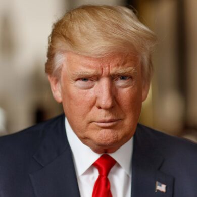 TRUMP INHABILITADO