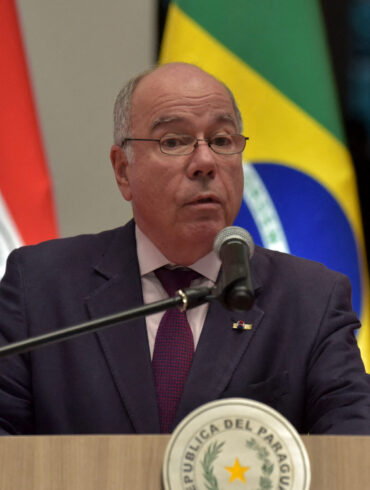 MAURO
