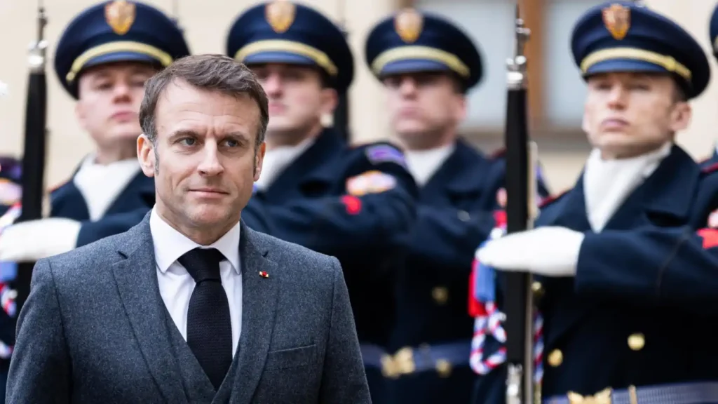 MACRON