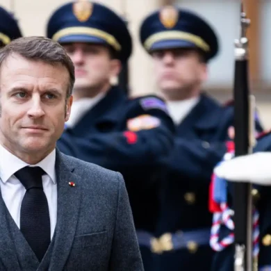 MACRON