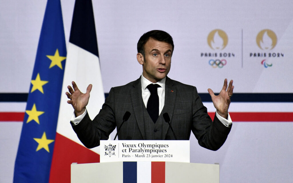 MACRON
