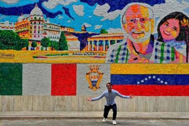 MURAL