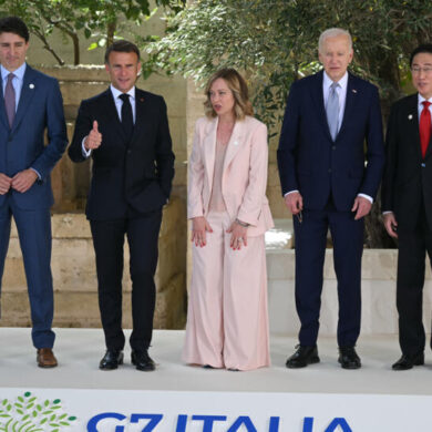 g7