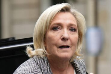 LE PEN