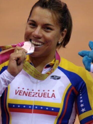 DANIELA