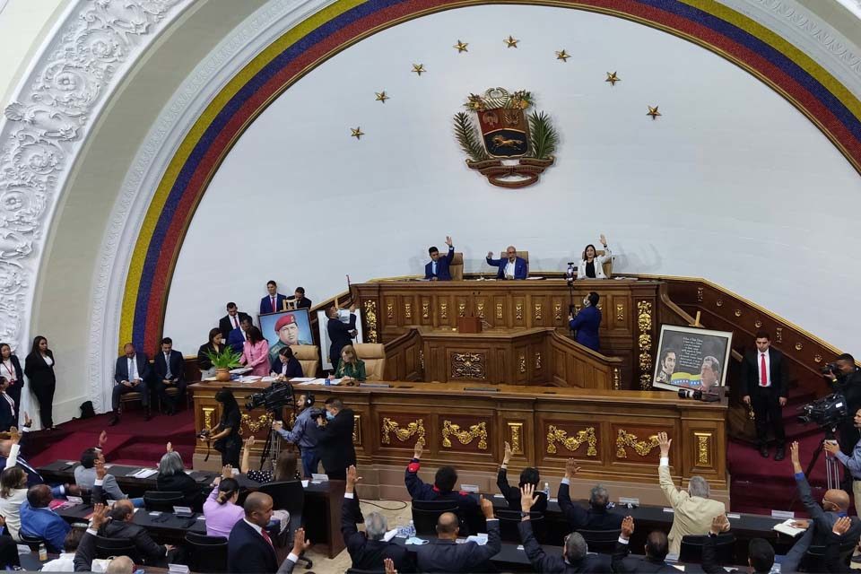 AN SUSTITUTOS