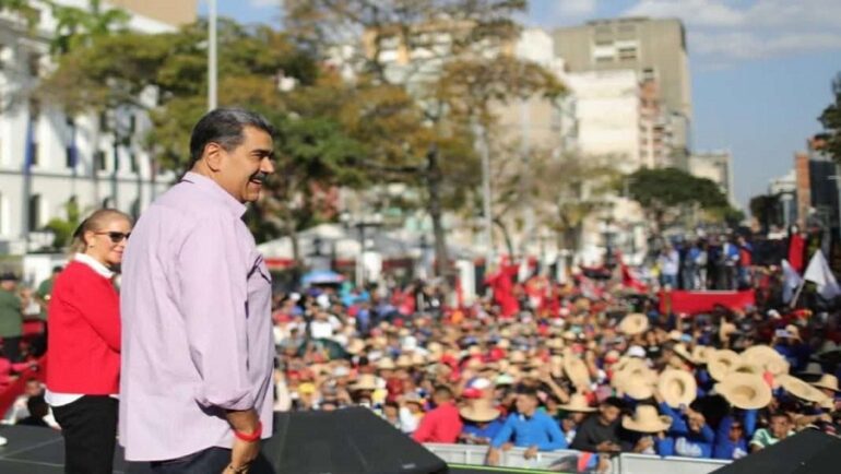 MADURO CARACAZO ACTO