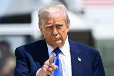 DONALD TRUMP
